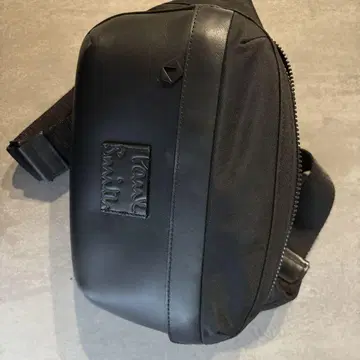 폴스미스 바디백 블랙