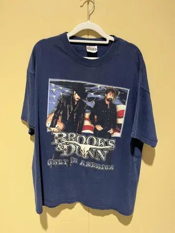 Brooks & Dunn Only in America 티셔츠 XL