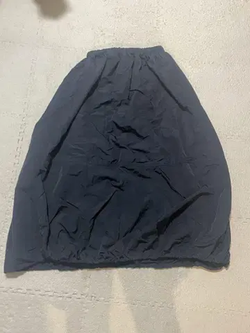 블랙 플레어 스커트 사이즈 S