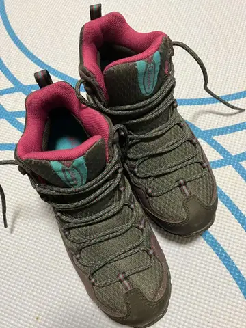 컬럼비아 세이버 미드 24cm