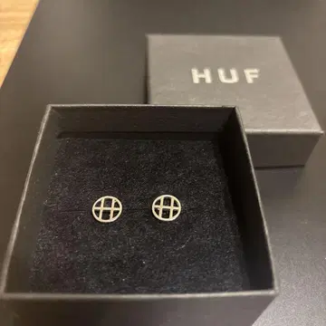 HUF 심플한 원형 귀걸이
