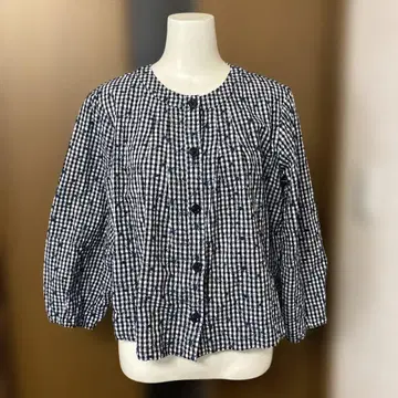 호코모모라 자수 블라우스