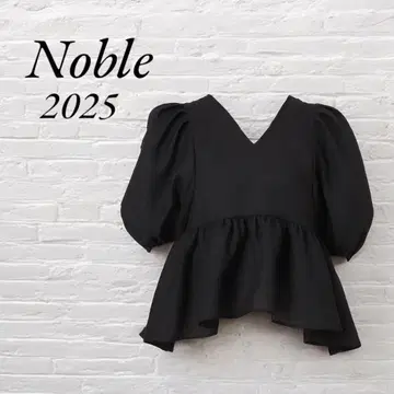 2025 이번 시즌 노블 noble 시어 노이즈 자카드 블라우스 블랙