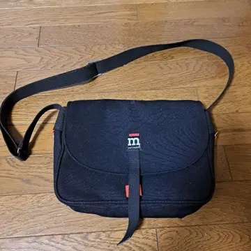 marimekko 블랙 숄더백