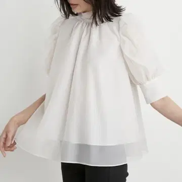 snidel 스나이델 하프 슬리브 오간자 블라우스