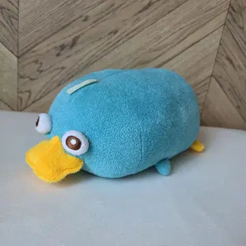 페리 봉제 인형
