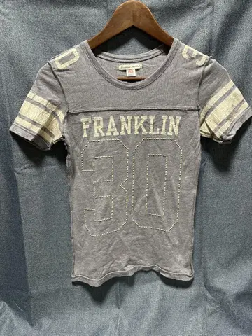 새상품급! FRANKLIN&MARSHALL 그레이 티셔츠 S 사이즈
