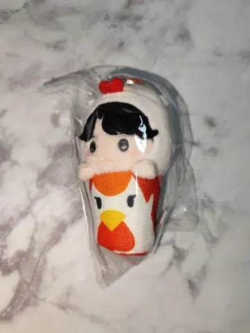 미세스 그린 애플, 가라아게쿤, 오모리 모토키, 모쿤, 로손, 가라아게쿤