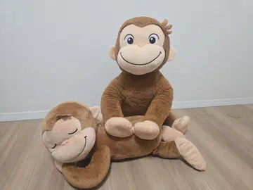 오자루의 조지 봉제 인형 대