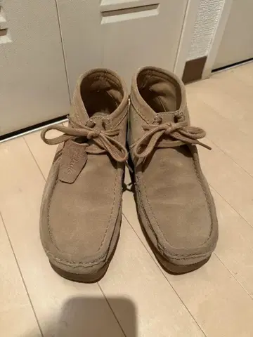 Clarks 클락스 왈라비 베이지 모카신