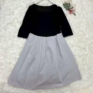 3055 블랙 & 그레이 긴팔 무릎 기장 원피스