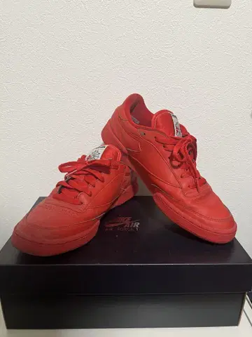 리복 빨간색 레드 스니커즈 27.0cm