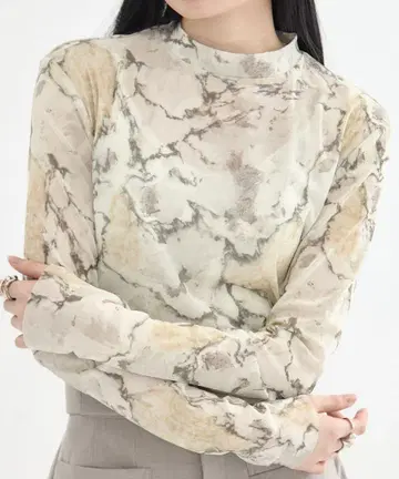 UNITED TOKYO 유나이티드 도쿄 마블 스톤 시어 풀오버