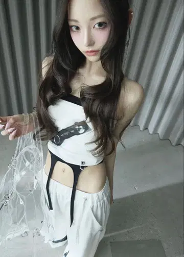 더레드스레드 S 프린트 톱스 찰름