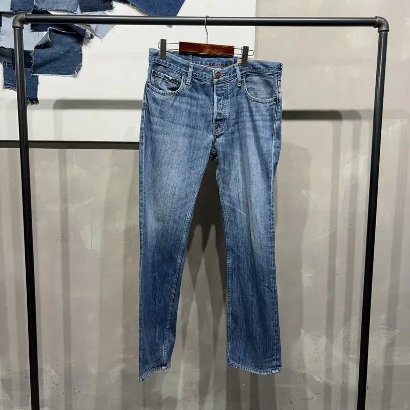 (32 inch) Hollister Vintage Wash Jeans Denim Pants
