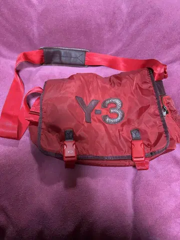 Y-3 숄더백 레드