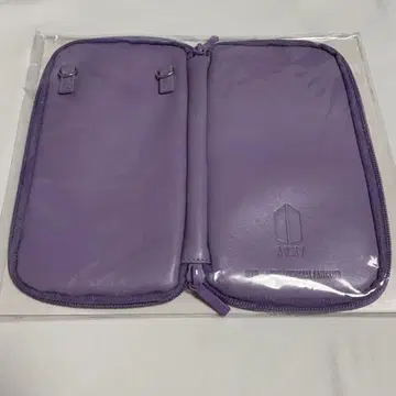 BTS 공식 퍼플 파우치 & 스트랩 세트