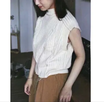 PHOTOCOPIEU 20SS 소매 없는 니트
