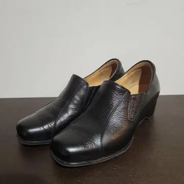 베네슈 BENESU 신발 23.5cm