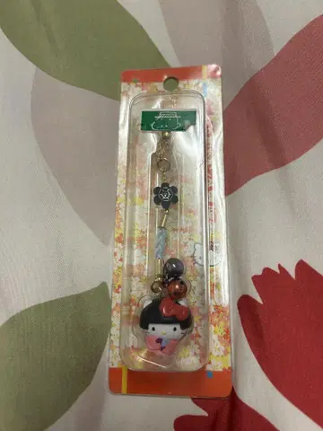 헬로키티 스트랩 코케시 버전