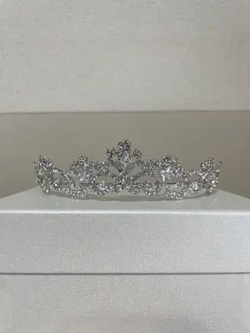 러브 티아라