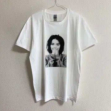비요크 Bjork 사진 티셔츠