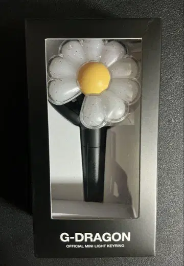 G-DRAGON 미니 응원봉 키링 공식