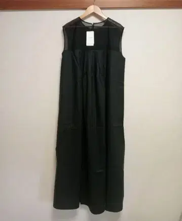 Spick and Span 시어 요크 절개 원피스