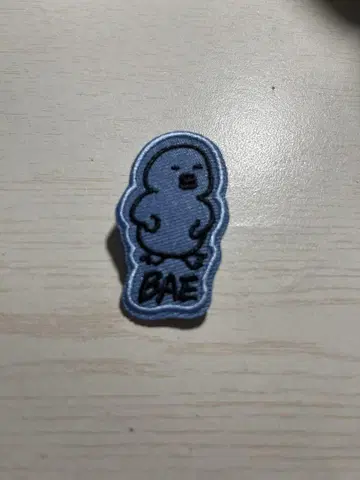 BAE 캐릭터 핀 배지 nmixx 일콘