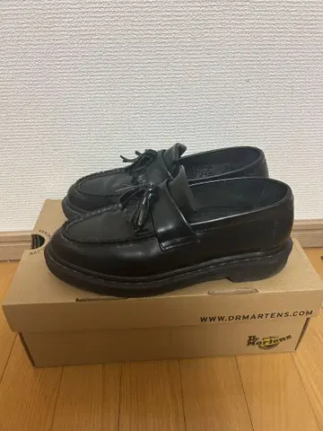 Dr.Martens ADRIAN 화이트 스티치 로퍼