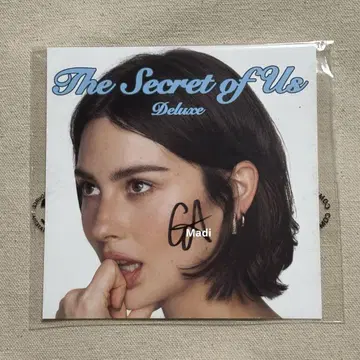 Gracie Abrams 친필 사인 아트 카드