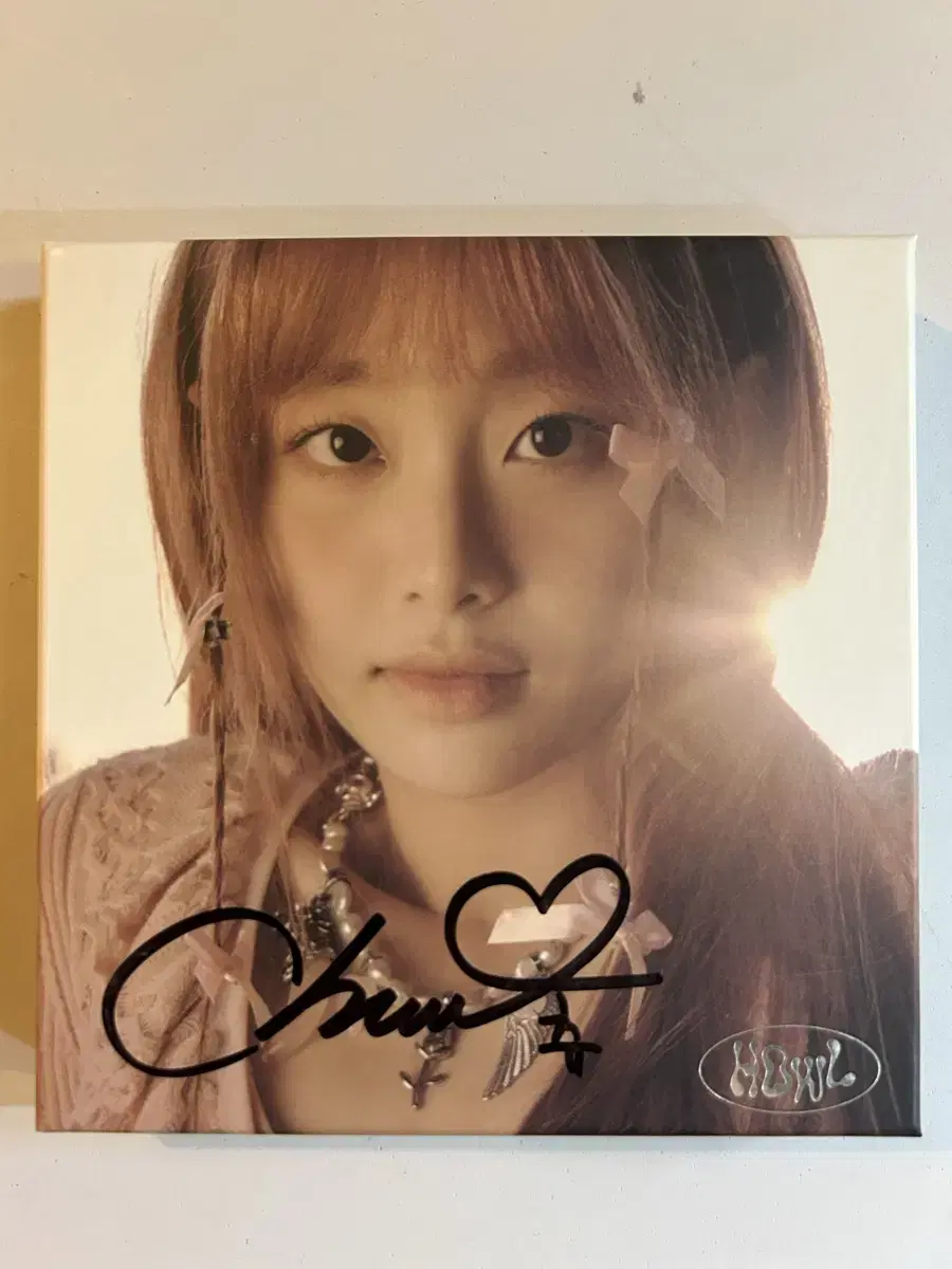 (Not for Sale) Loona Chuu Autographed Album