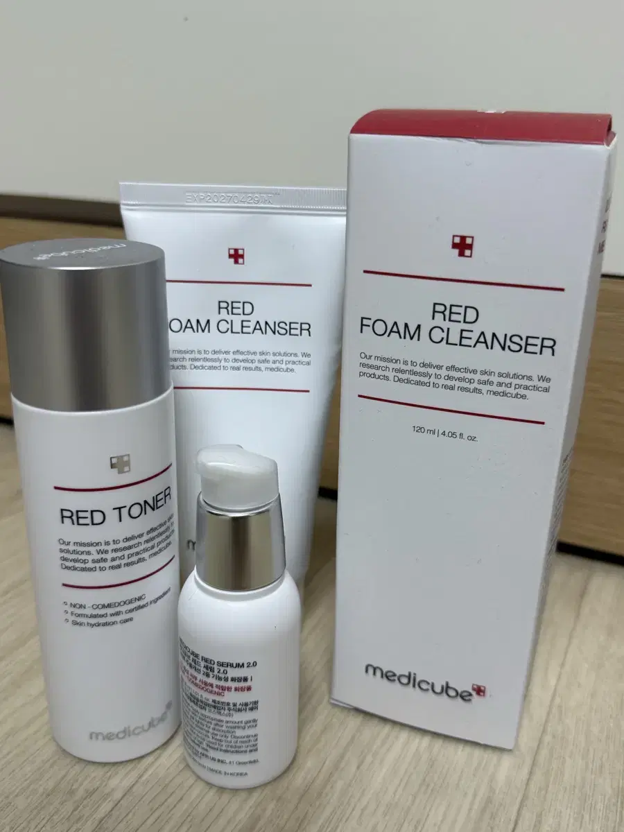 medicube Red Line Serum Toner Cleansing Foam Set