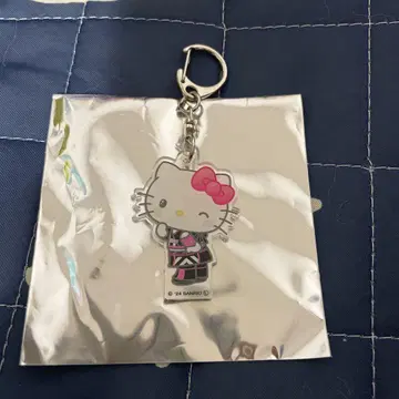 헬로키티 아크릴 키홀더