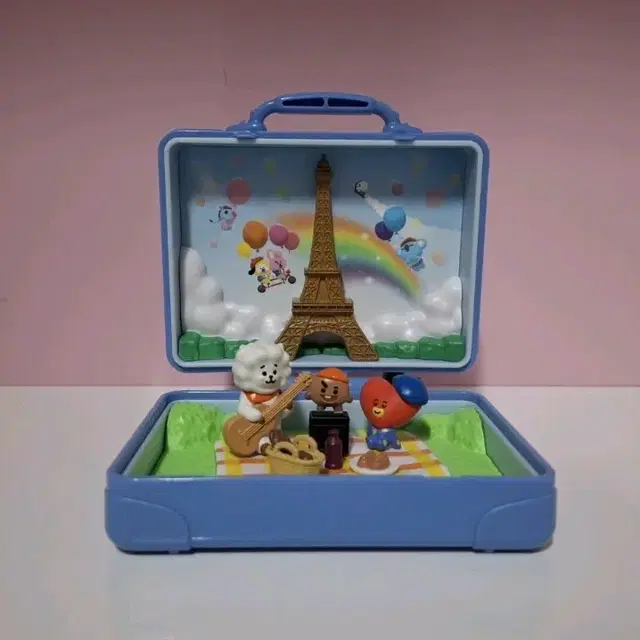 BT21 여행가방 피규어