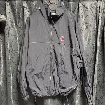 PERU SHU 블랙 나일론 자켓
