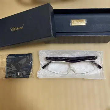 쇼파드 샘플 상품 루페 안경 세트 클리어 렌즈 다크 퍼플