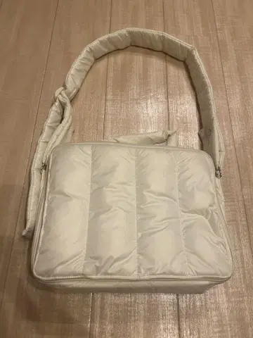 카란 마더백