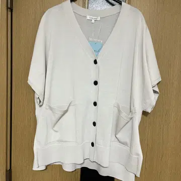 깔끔하고 부드러운 반팔 가디건 M