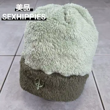 새상품급 SEXHIPPIES 2-TONE FLEECE BEANIE