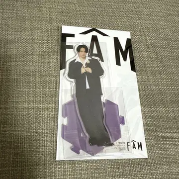 기쿠치 후마 아크릴 스탠드 FAM