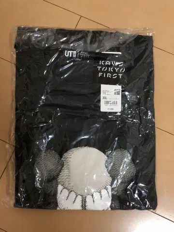 UT KAWS 그래픽 티셔츠 2XL Dark Gray 익명 배송