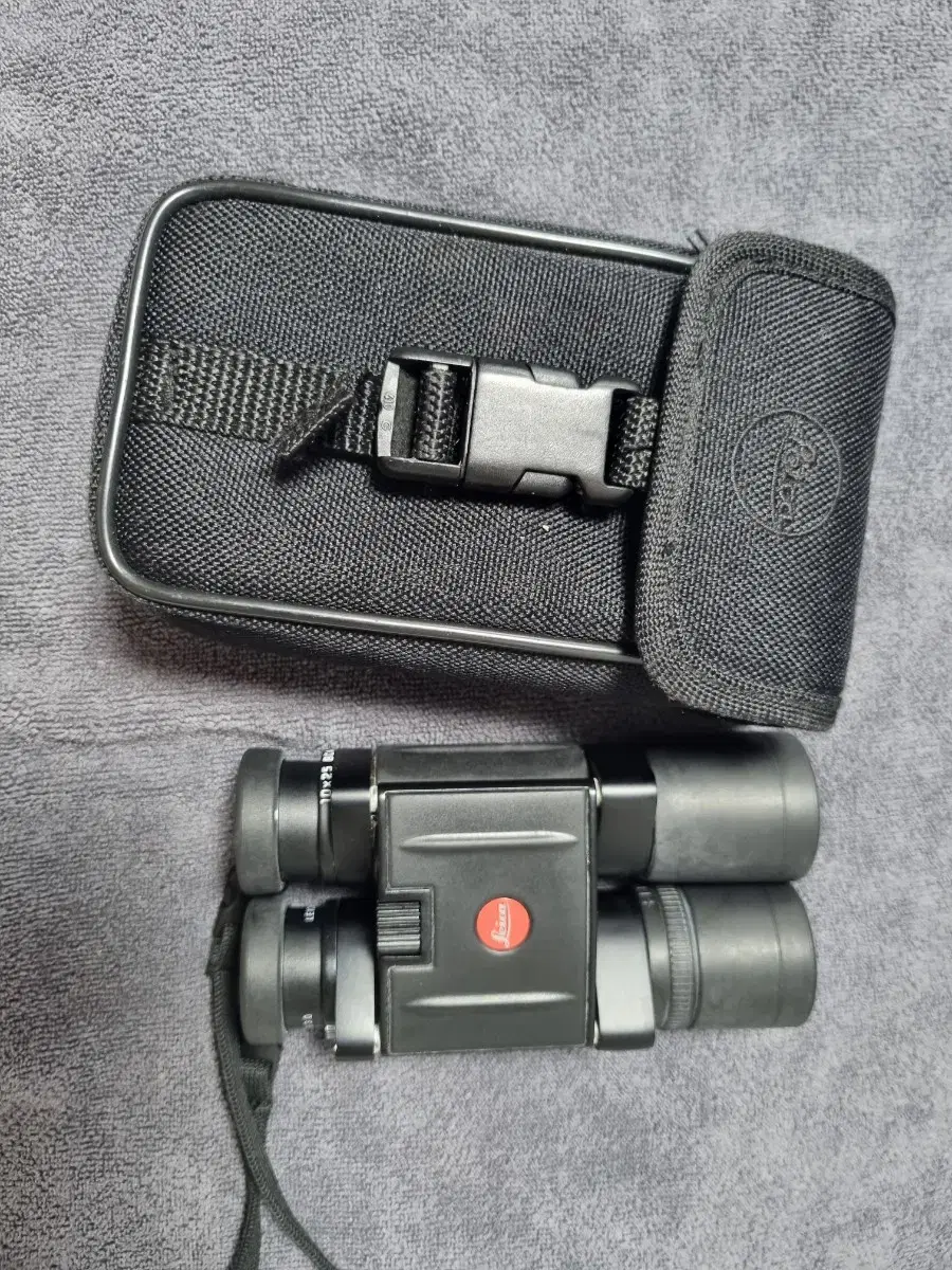 Leica 10x25 BCA. TRINOVIO