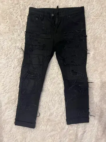 DSQUARED2 데미지 가공 블랙 데님 46