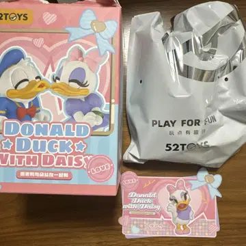 52TOYS 도날드 데이지