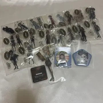 제5인격 IdentityV 아크릴 스탠드 굿즈 캔뱃지 묶음 판매