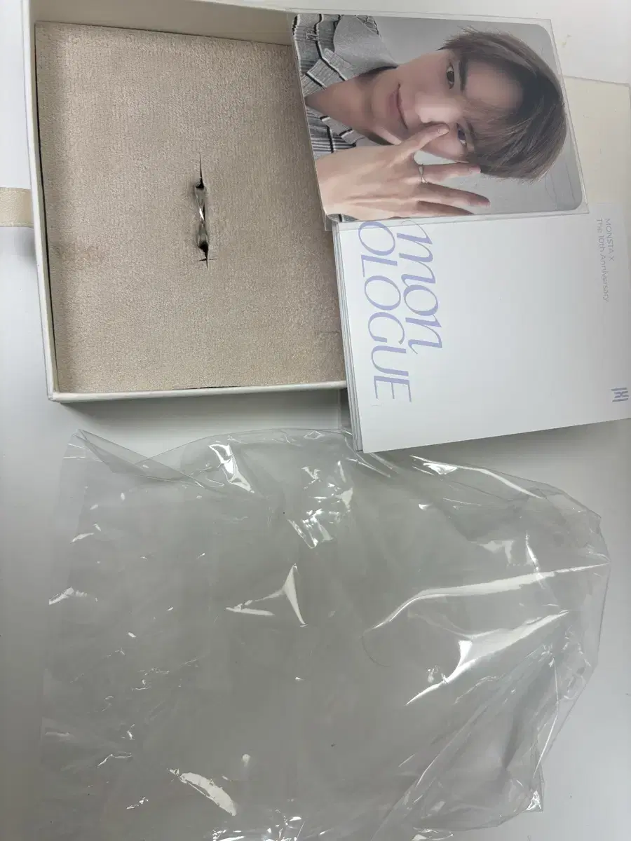 Monsta X Monologue Pop-up Vahn