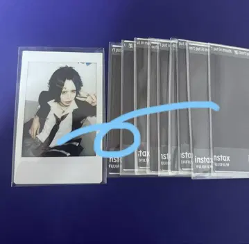 0.1g의 오산 그린카와 유우 폴라로이드 10장