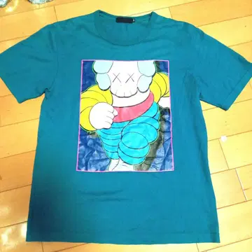 KAWS 오리지널 페이크 티셔츠 M 카우스 오리지널 페이크