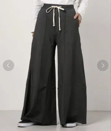 SHINYAKOZUKA HOME PANTALON 홈 팬타론 그레이